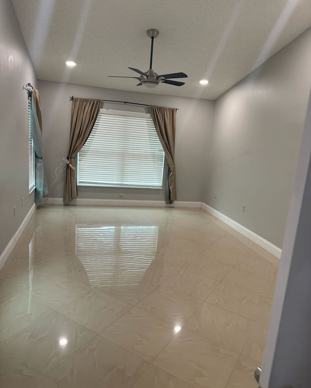 Luxury House Keep Up Cleaning Services in Tampa (16)