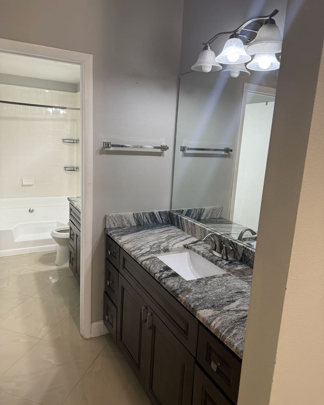 Luxury House Keep Up Cleaning Services in Tampa (17)