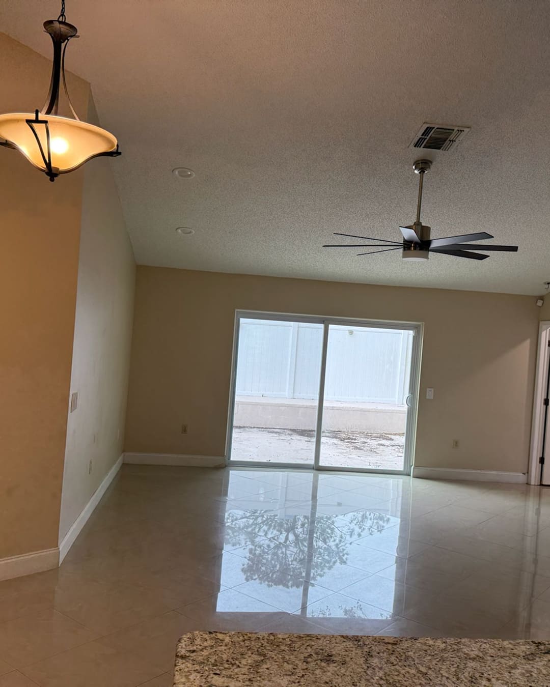 Luxury House Keep Up Cleaning Services in Tampa (8)